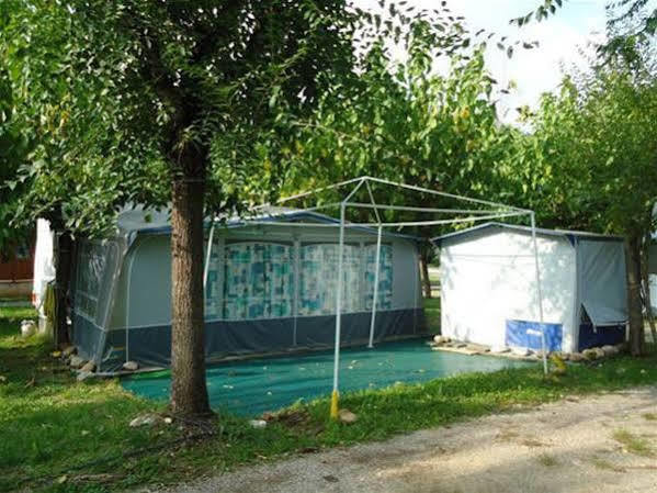 Camping Esponella Otel Dış mekan fotoğraf